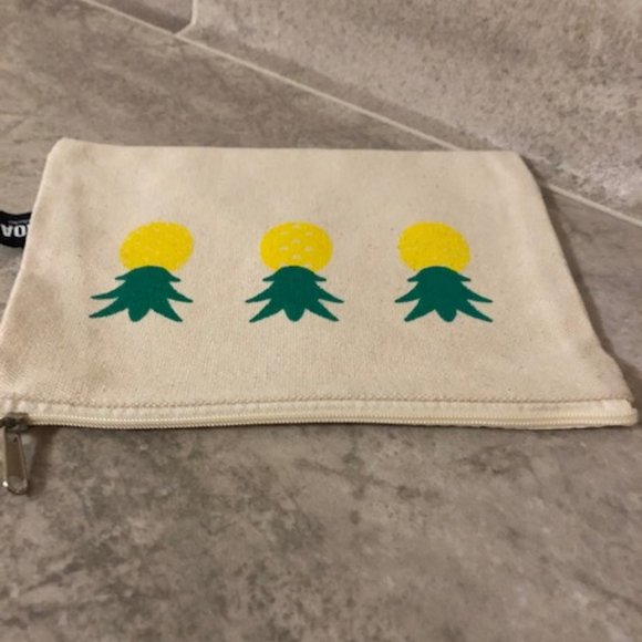 3/$12 AOA Studio Pineapple Canvas Pouch NWOT - Picture 6 of 10